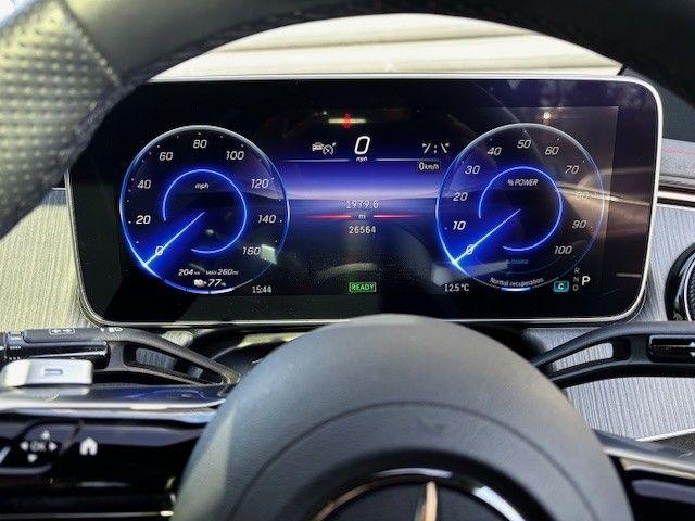 Mercedes-Benz EQE image 12